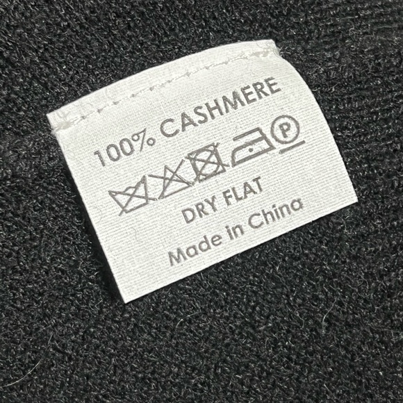 Dries Van Noten 100% Cashmere Size Medium - Picture 10 of 10